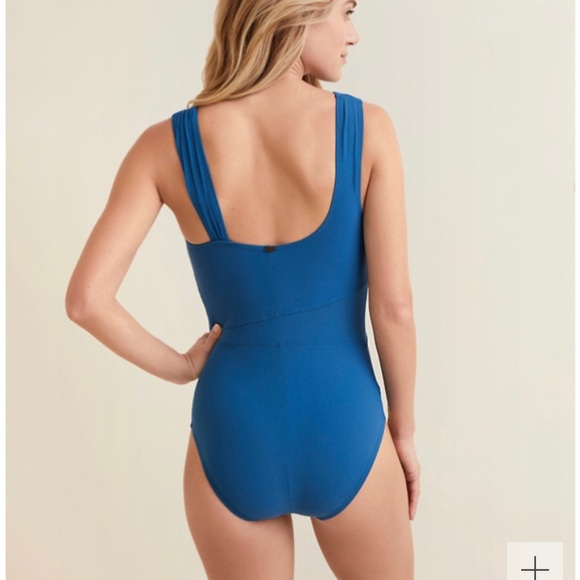 Amoressa by Miraclesuit® Uhura High-Neck One-Piece Swimsuit - Picture 3 of 7